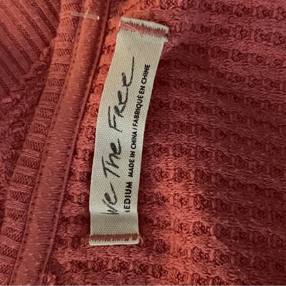 We the Free Santa Clara Pink Thermal Top Size Medium - Picture 5 of 6